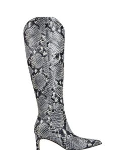 Riverbendrobes.shop2852ee5426 1