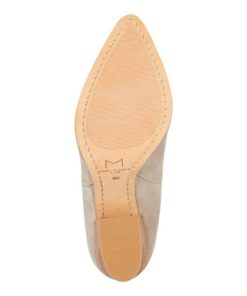 Riverbendrobes.shop4f7bc05e56 5