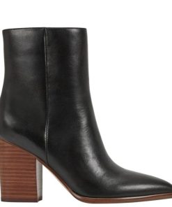 Riverbendrobes.shop900a3df0bc 1