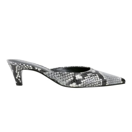 Riverbendrobes.shopa44be52470 1