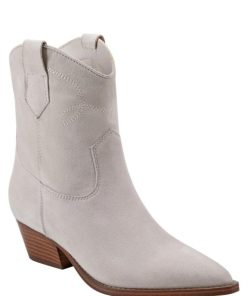 Riverbendrobes.shopd27a30badf 2