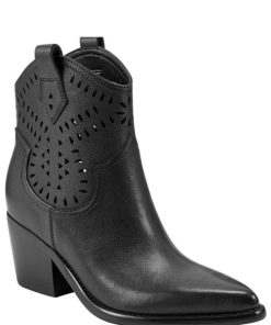 Riverbendrobes.shopd5be3713b5 2