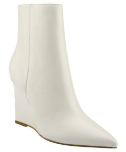 Riverbendrobes.shopda3253c9c3 2