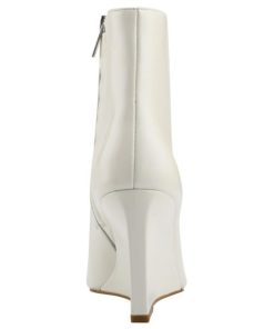 Riverbendrobes.shopda3253c9c3 3