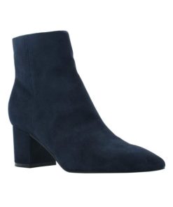 Riverbendrobes.shopf853e205f4 2