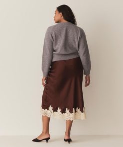 Riverbendrobes.shop0e1338c703 2