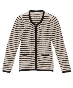 Riverbendrobes.shop382a472b0a 4