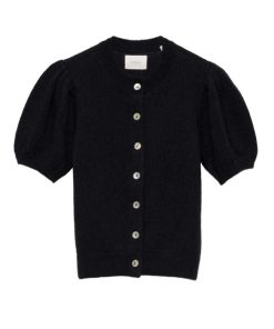 Riverbendrobes.shop5cfd3f43d9 2