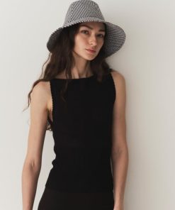 Riverbendrobes.shop6474500a3f 1