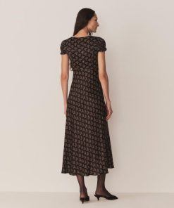 Riverbendrobes.shop90bd39f638 2