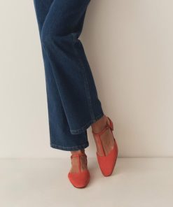 Riverbendrobes.shopa48502268f 2