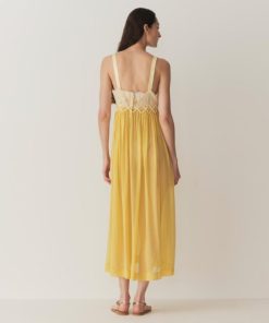 Riverbendrobes.shopb68c42a562 3